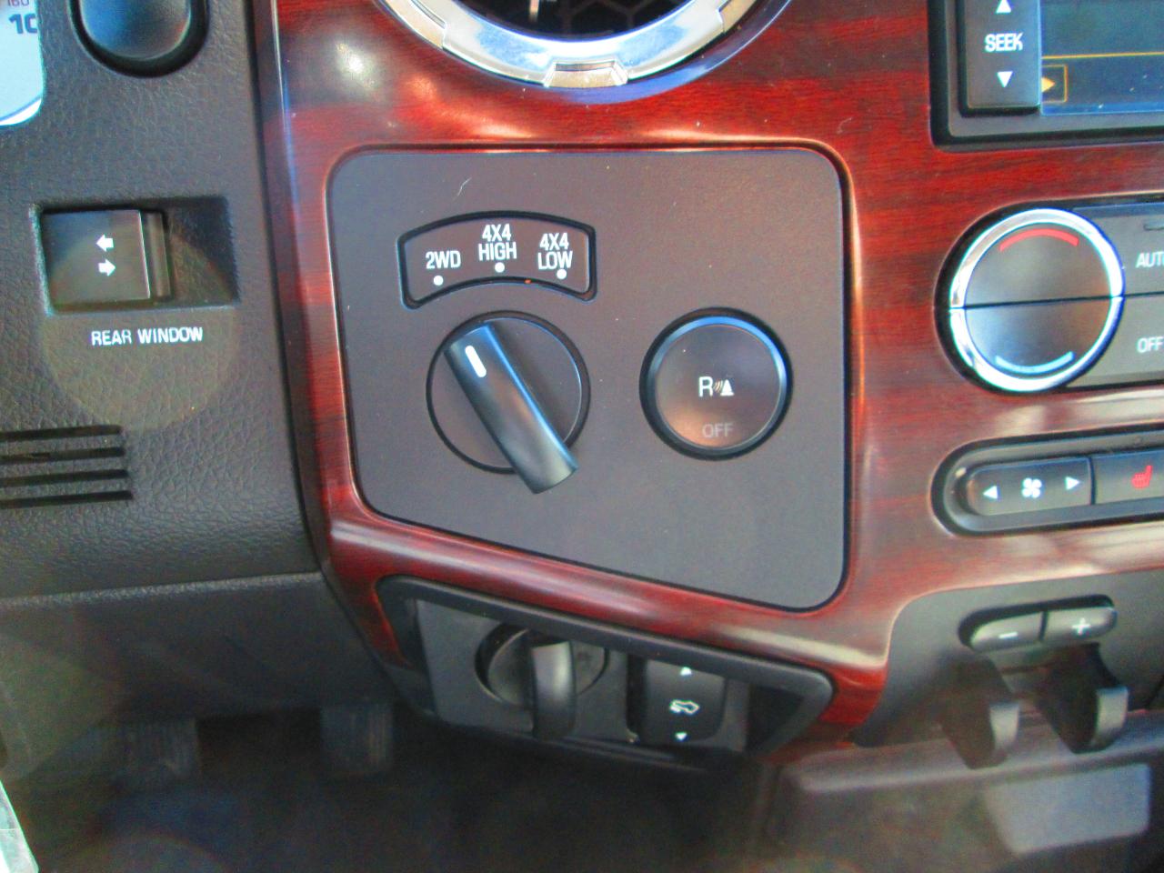 Ford Super Duty F-350 SRW 4WD Crew Cab 156" Lariat 2009