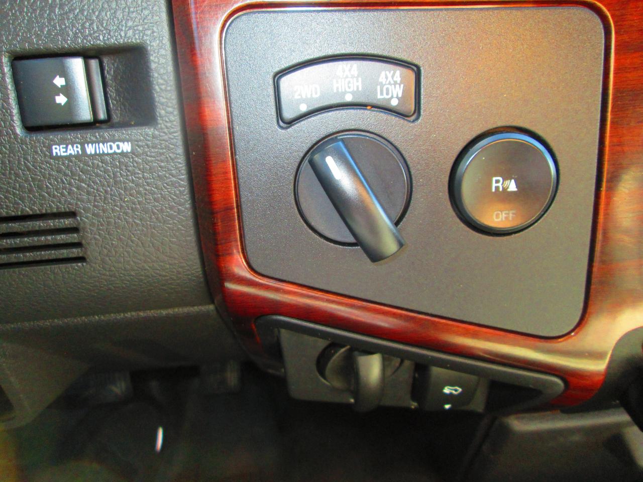 Ford Super Duty F-350 SRW 4WD Crew Cab 156" Lariat 2009