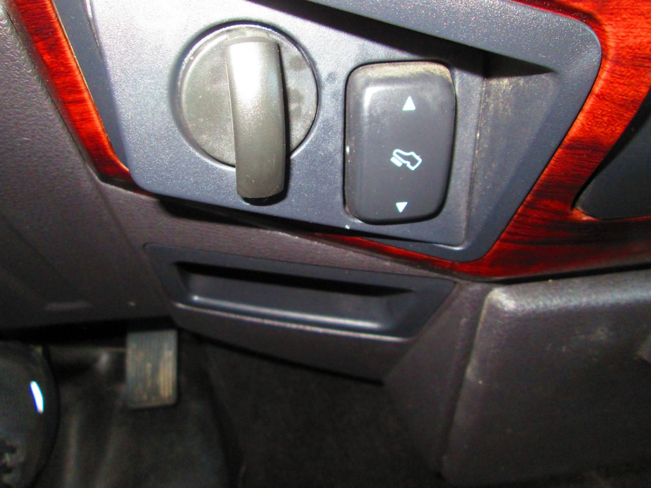 Ford Super Duty F-350 SRW 4WD Crew Cab 156" Lariat 2009