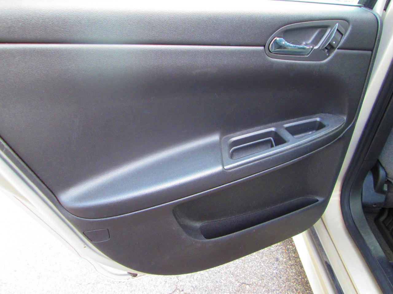 Chevrolet Impala 4dr Sdn LT Fleet 2011