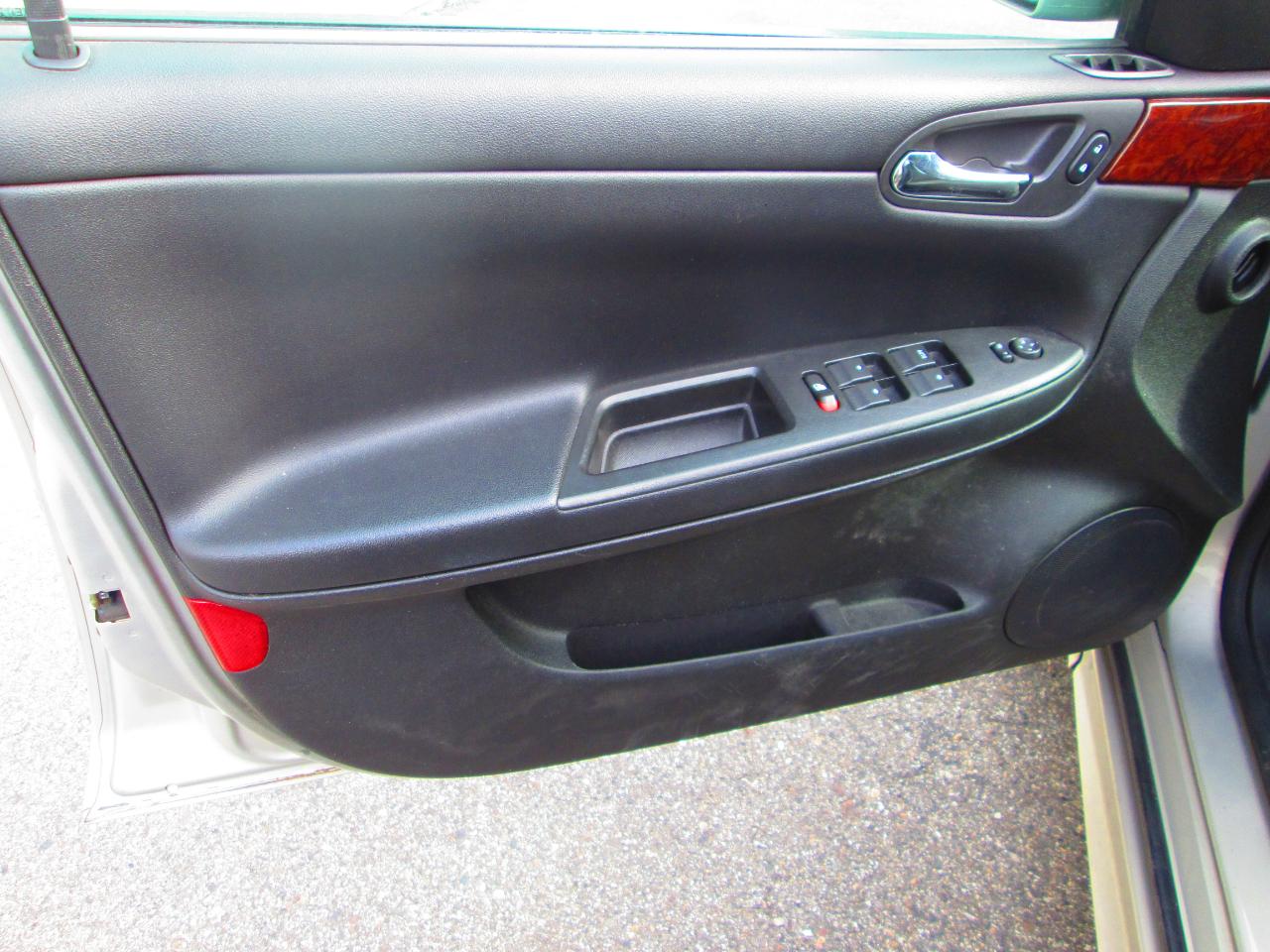 Chevrolet Impala 4dr Sdn LT Fleet 2011