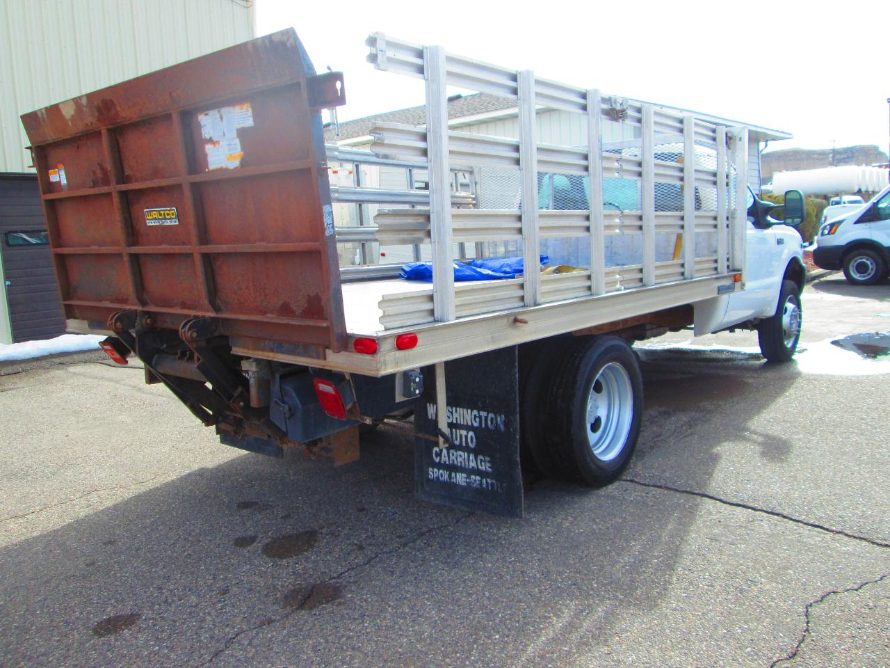 Ford Super Duty F-450 Reg Cab 141" WB XLT 2001