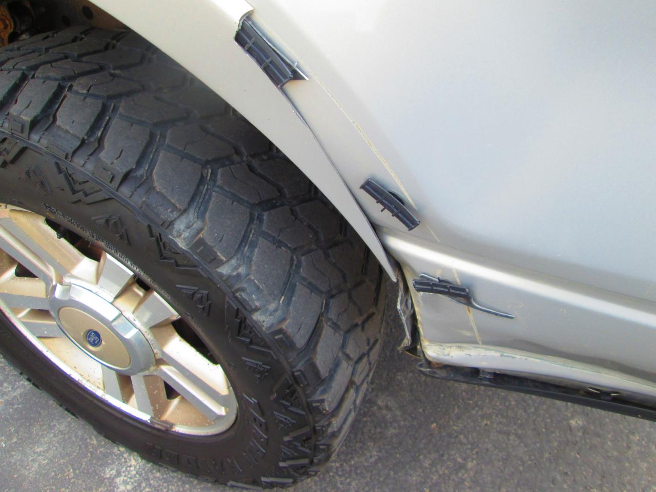 Ford F-150 SuperCrew 139" Lariat 4WD 2006