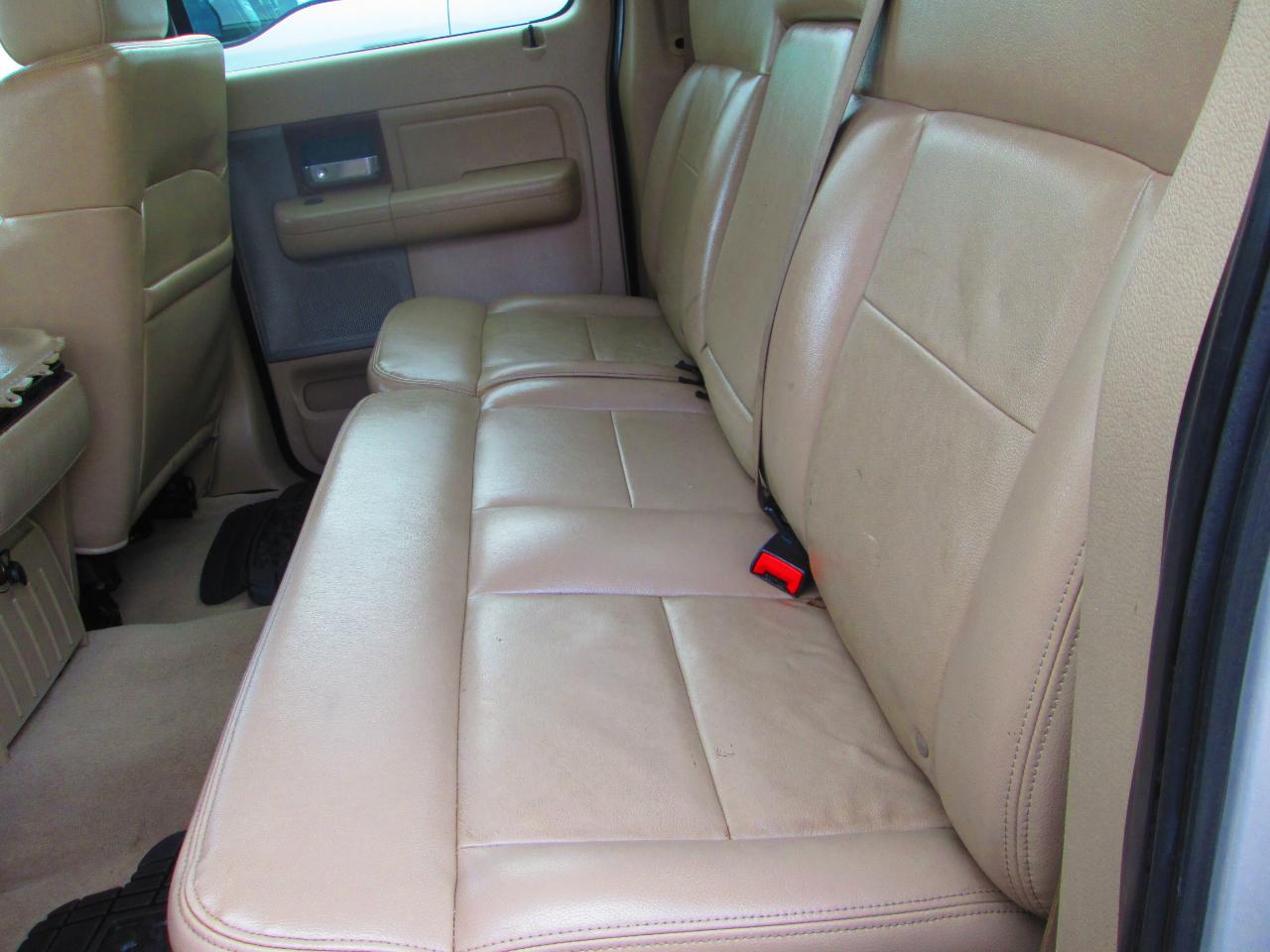 Ford F-150 SuperCrew 139" Lariat 4WD 2006