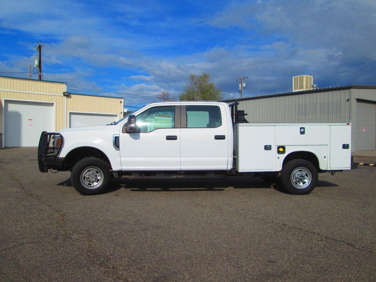 Ford Super Duty F-250 SRW XL 4WD Crew Cab 8' Box 2019