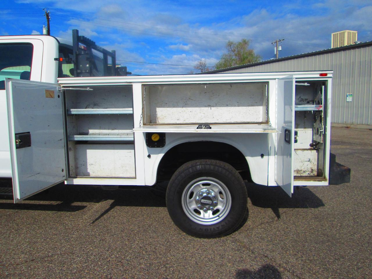 Ford Super Duty F-250 SRW XL 4WD Crew Cab 8' Box 2019