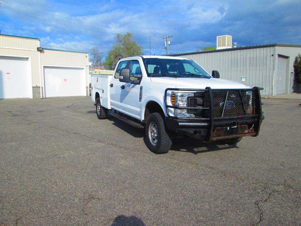 Ford Super Duty F-250 SRW XL 4WD Crew Cab 8' Box 2019
