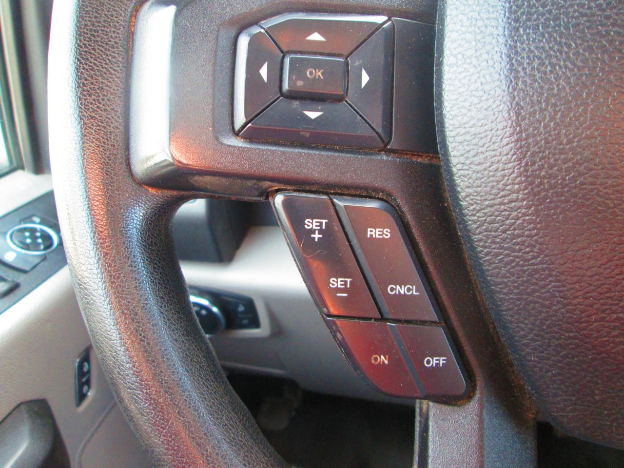 Ford Super Duty F-250 SRW XL 4WD Crew Cab 8' Box 2019