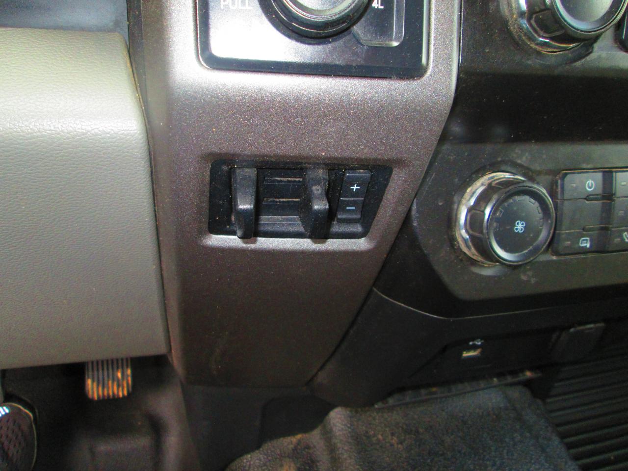 Ford Super Duty F-250 SRW XL 4WD Crew Cab 8' Box 2019