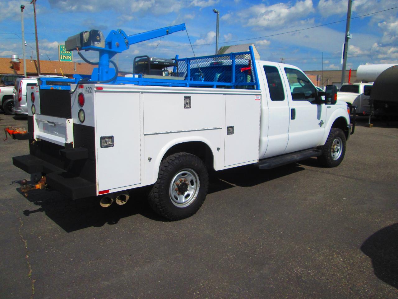Ford Super Duty F-350 SRW 4WD SuperCab 158" XL 2015