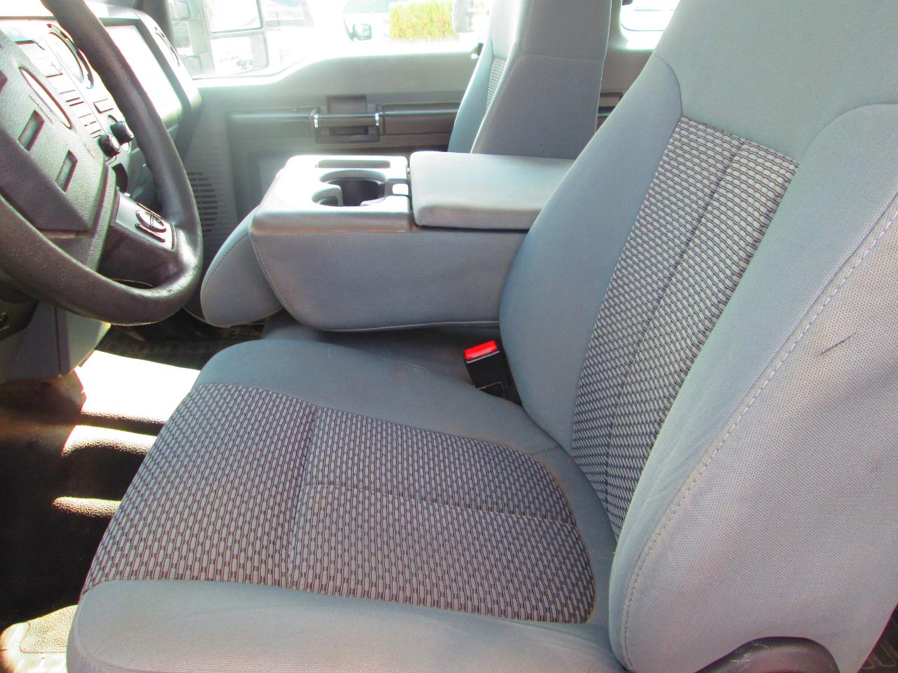Ford Super Duty F-350 SRW 4WD SuperCab 158" XL 2015