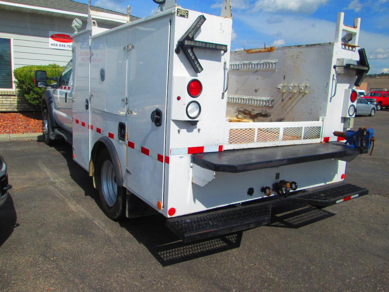 Ford Super Duty F-450 DRW 2WD Crew Cab 176" WB 60" CA XLT 2014