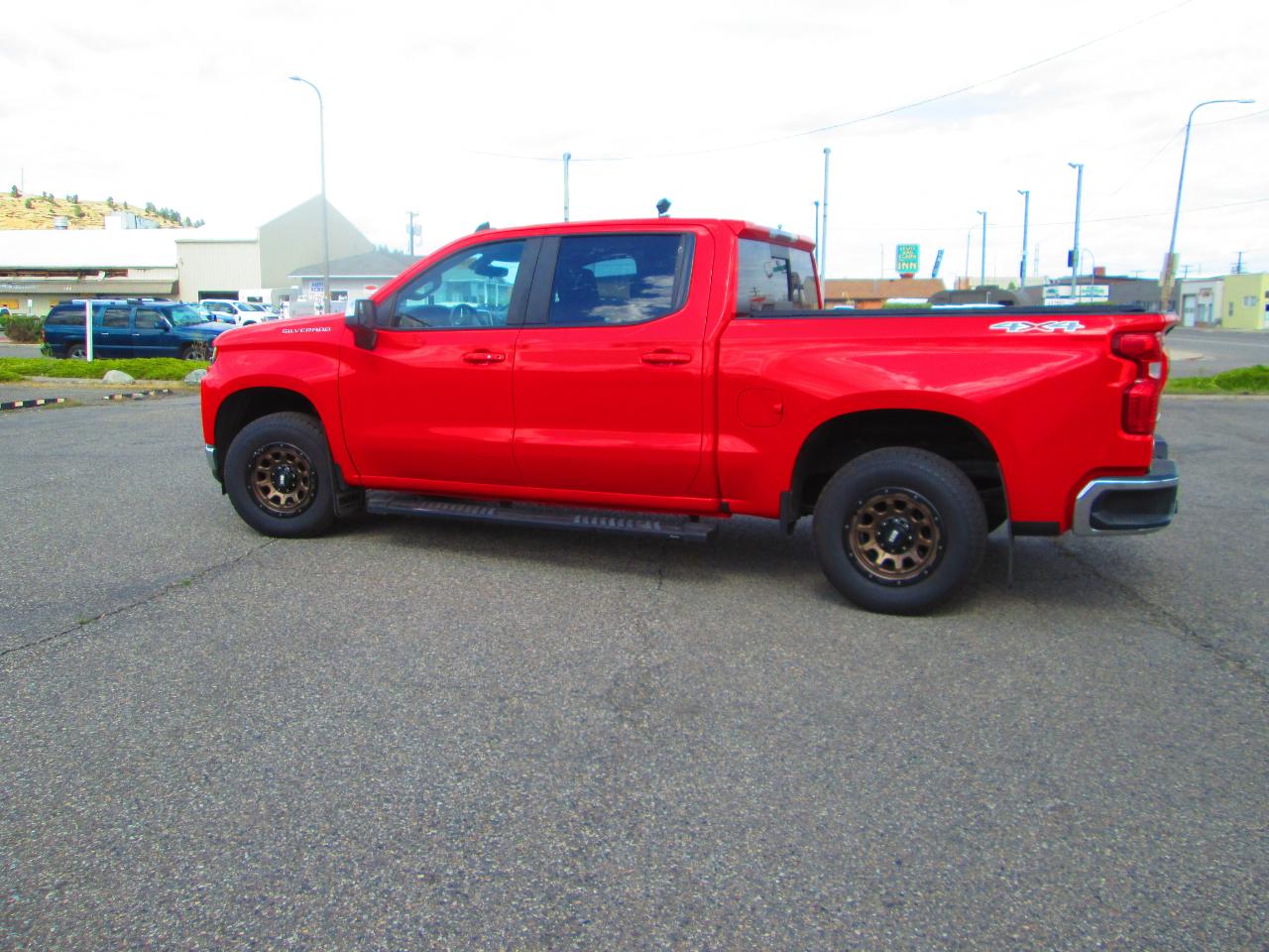 Chevrolet Silverado 1500 4WD Crew Cab 147" LT 2020