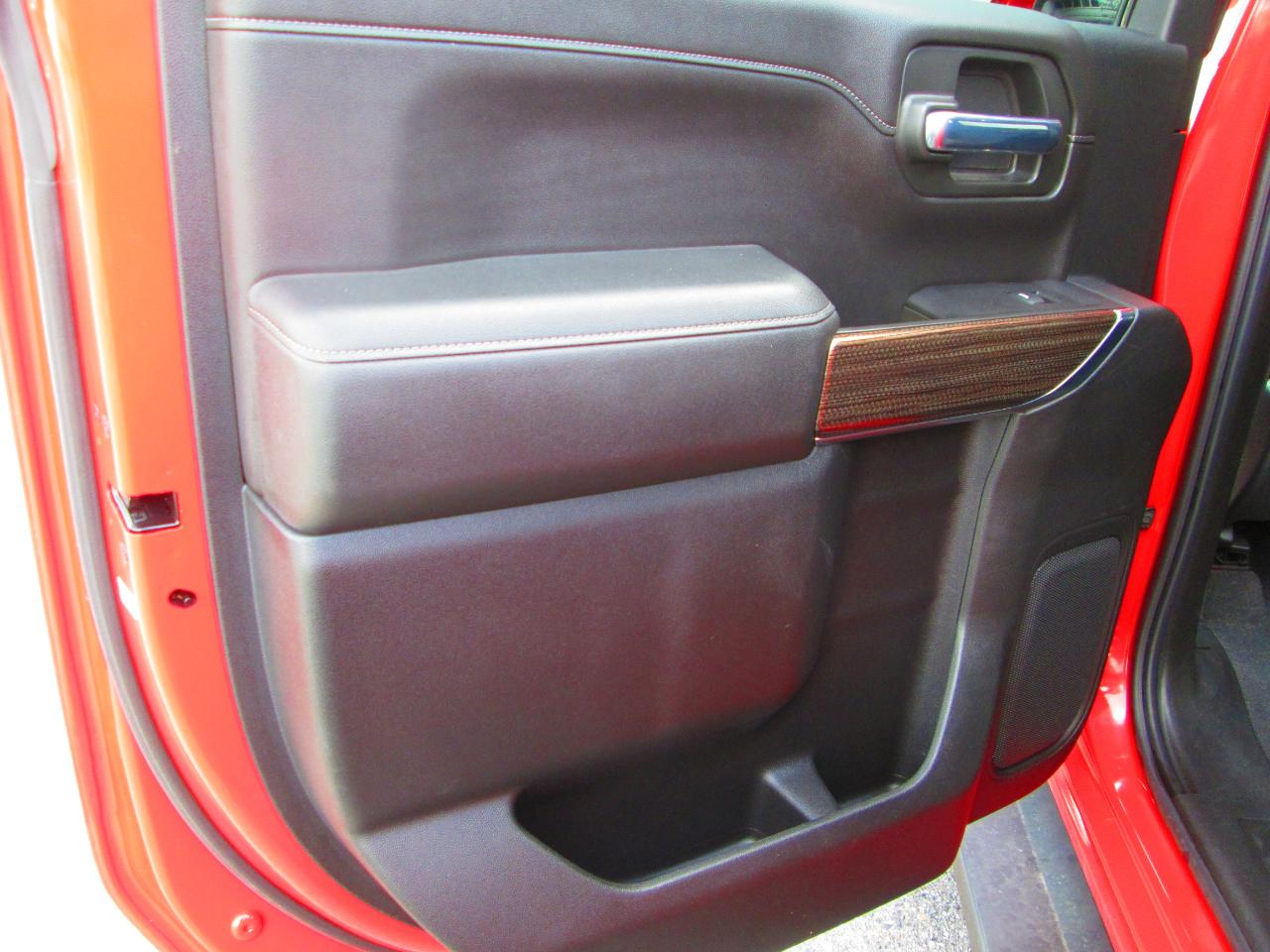 Chevrolet Silverado 1500 4WD Crew Cab 147" LT 2020