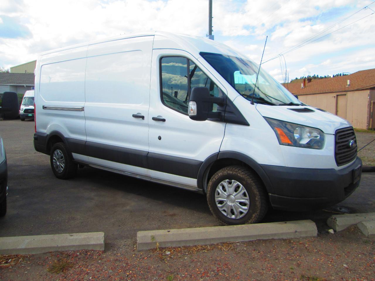 Ford Transit Van T-250 148" Med Rf 9000 GVWR Sliding RH Dr 2017