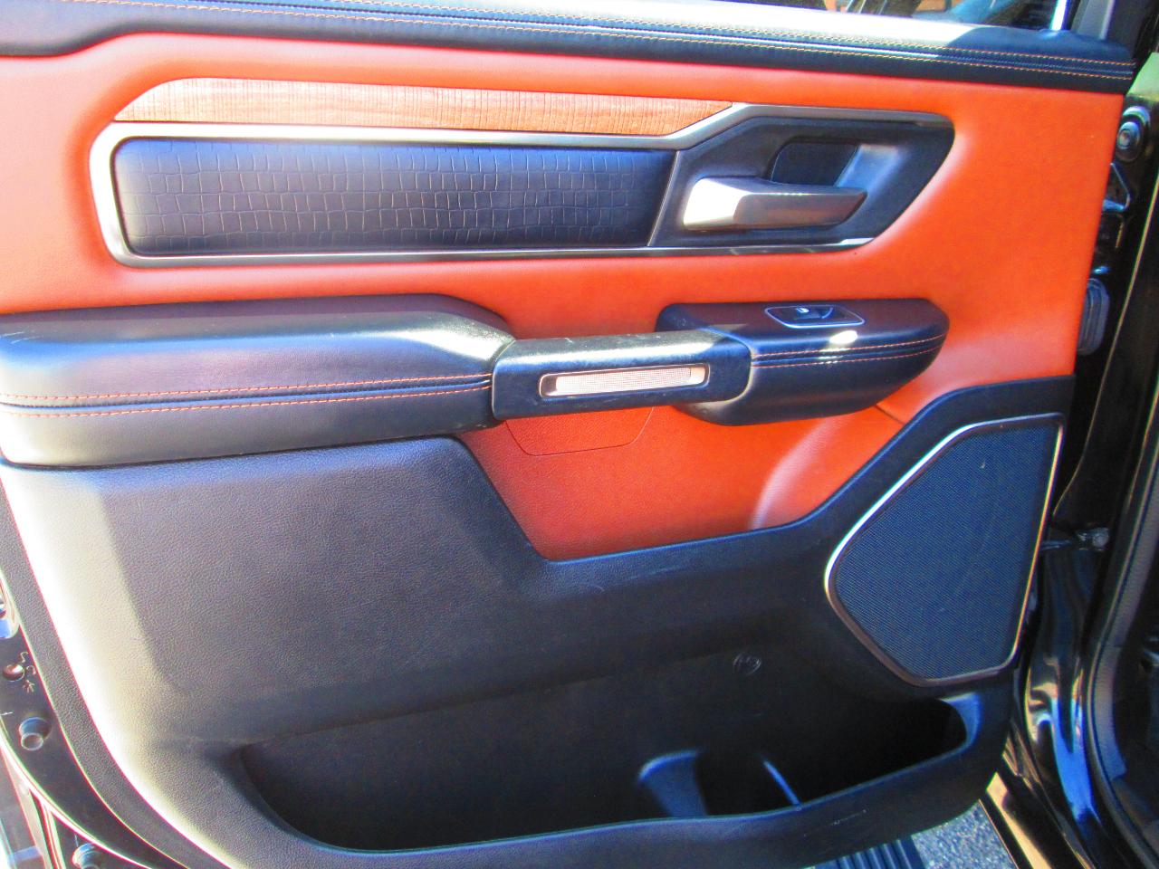 RAM 1500 Longhorn 4x4 Crew Cab 5'7" Box 2023
