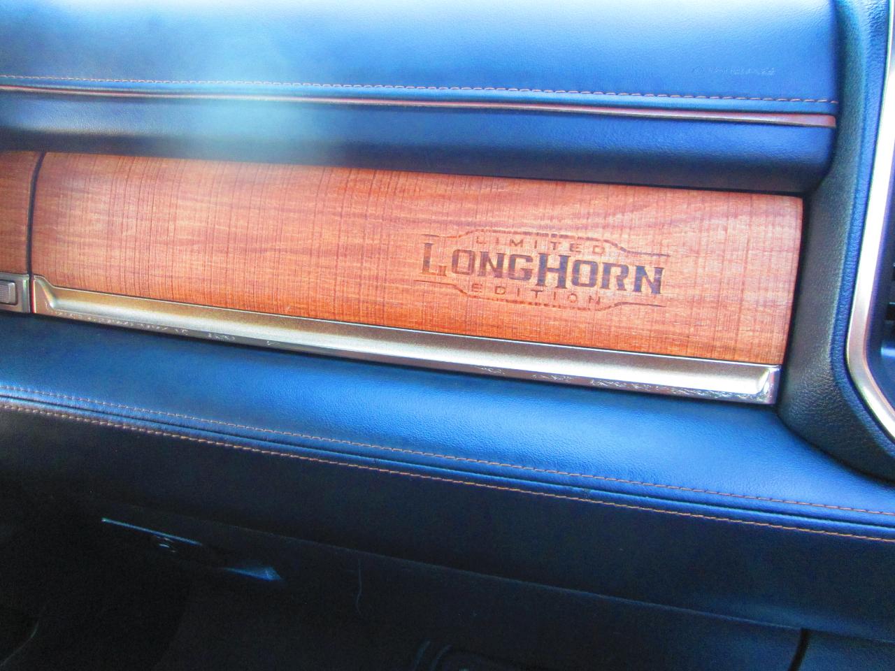 RAM 1500 Longhorn 4x4 Crew Cab 5'7" Box 2023