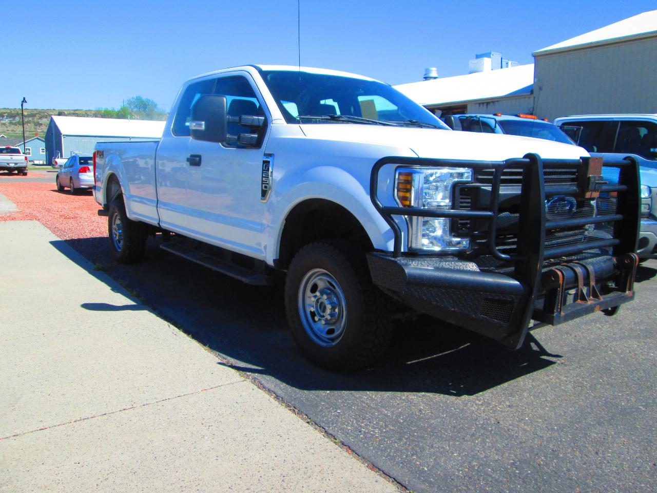 Ford Super Duty F-250 SRW XL 4WD SuperCab 8' Box 2019