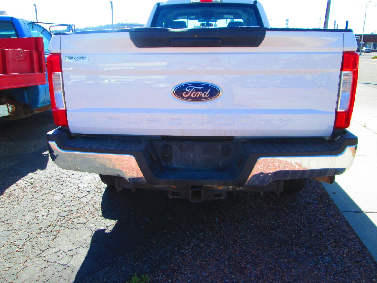 Ford Super Duty F-250 SRW XL 4WD SuperCab 8' Box 2019