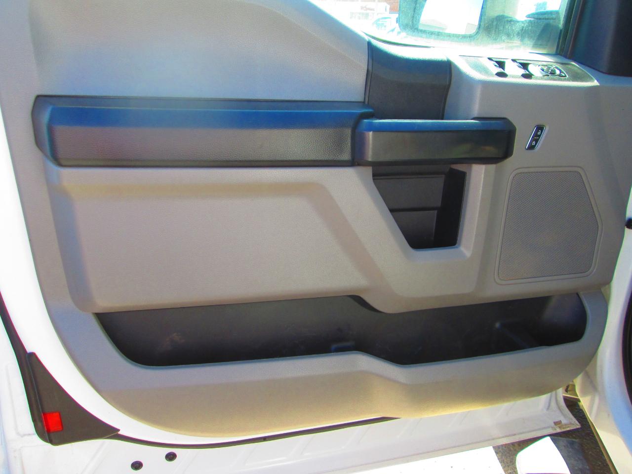 Ford Super Duty F-250 SRW XL 4WD SuperCab 8' Box 2019