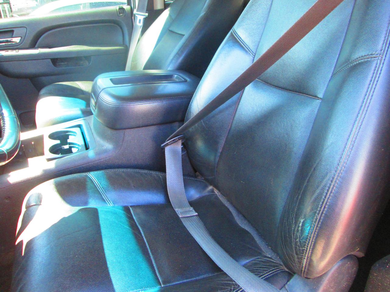 Chevrolet Silverado 3500HD 4WD Crew Cab 167.7" LTZ 2013