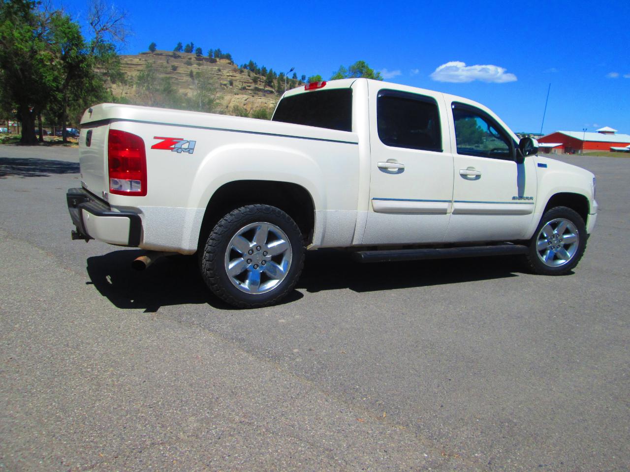 GMC Sierra 1500 4WD Crew Cab 143.5" SLT 2013