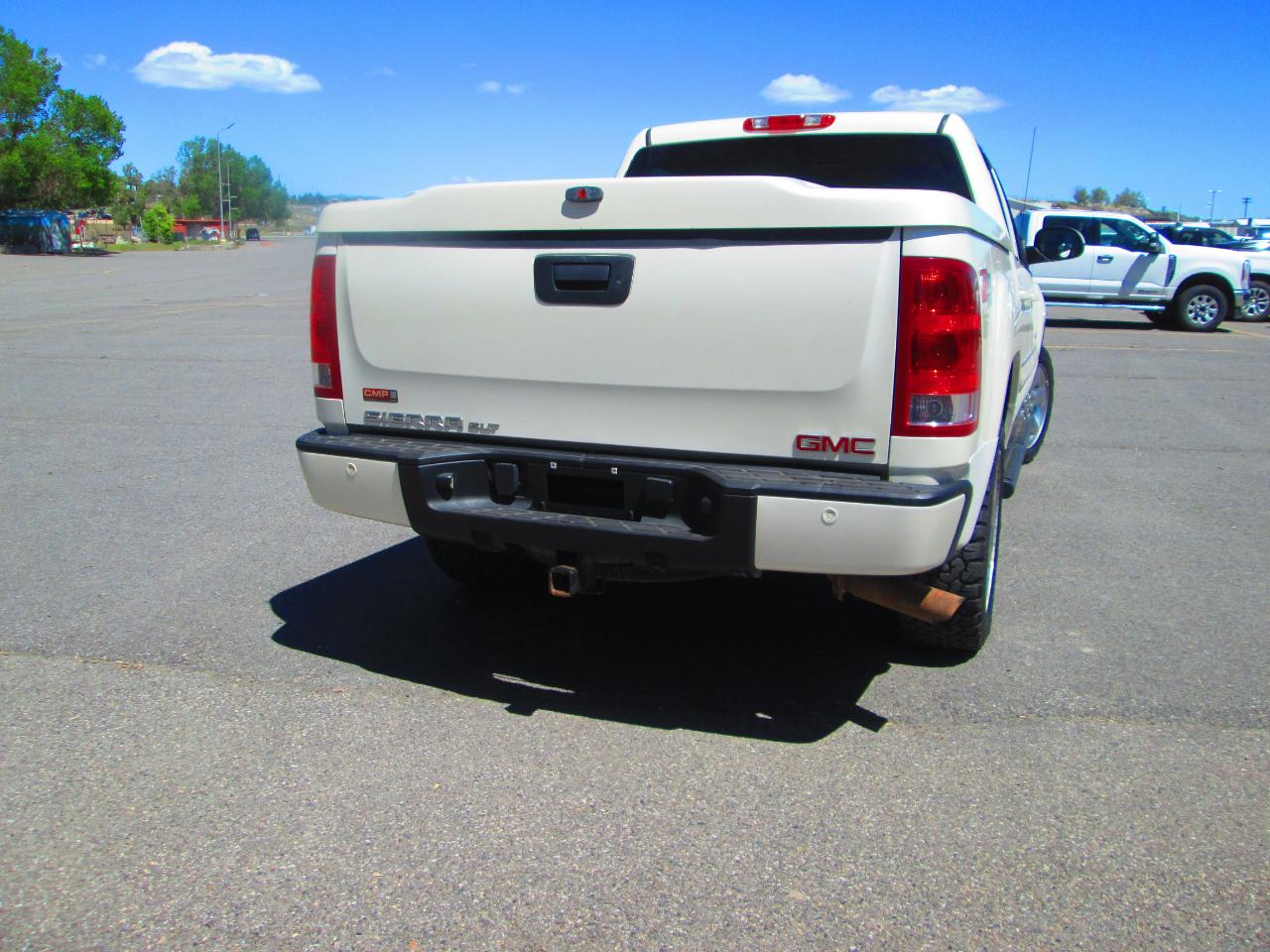 GMC Sierra 1500 4WD Crew Cab 143.5" SLT 2013