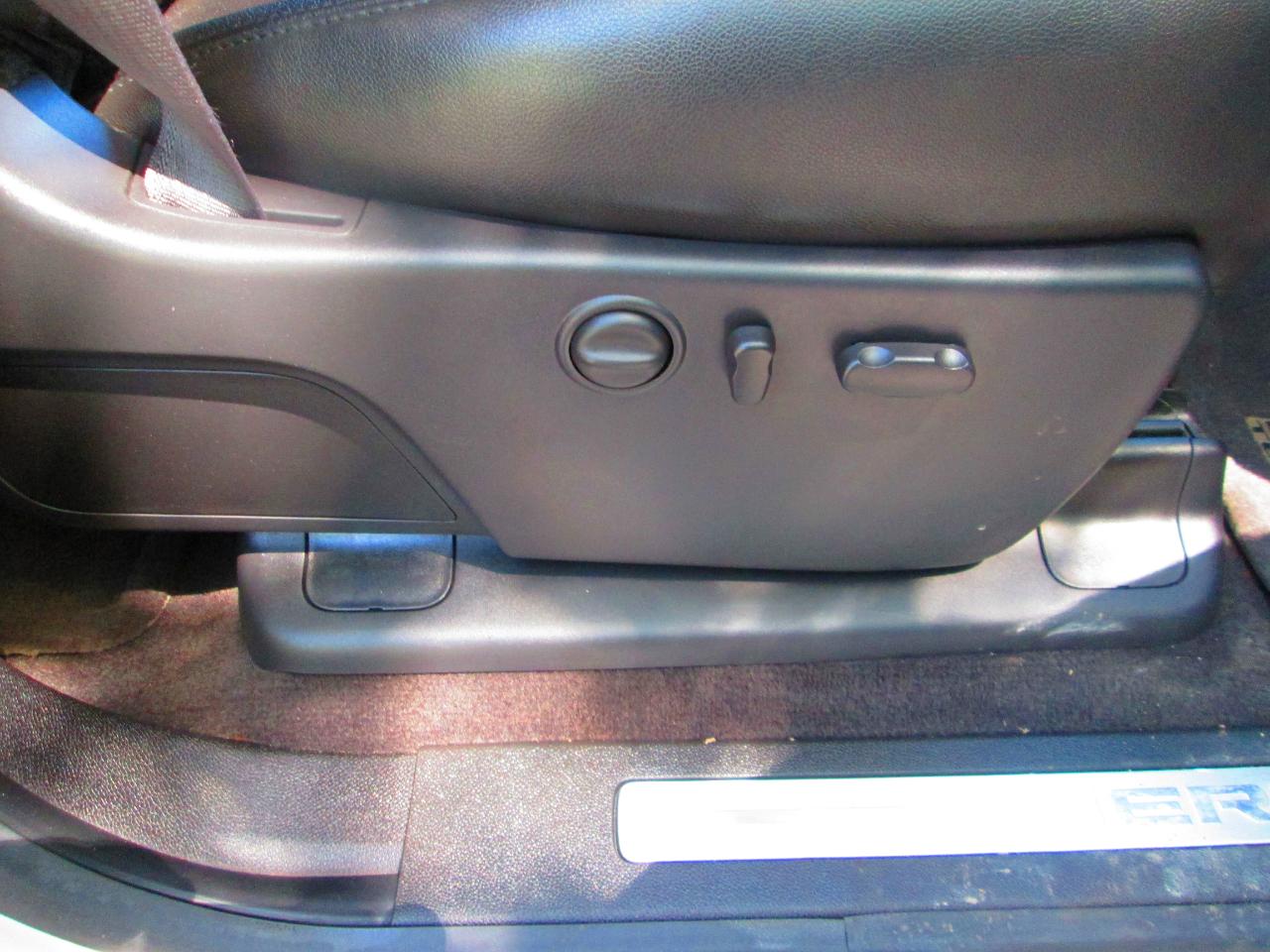 GMC Sierra 1500 4WD Crew Cab 143.5" SLT 2013
