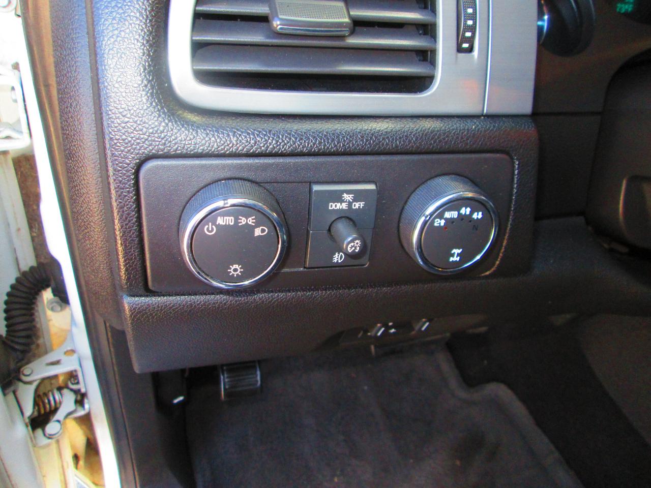 GMC Sierra 1500 4WD Crew Cab 143.5" SLT 2013