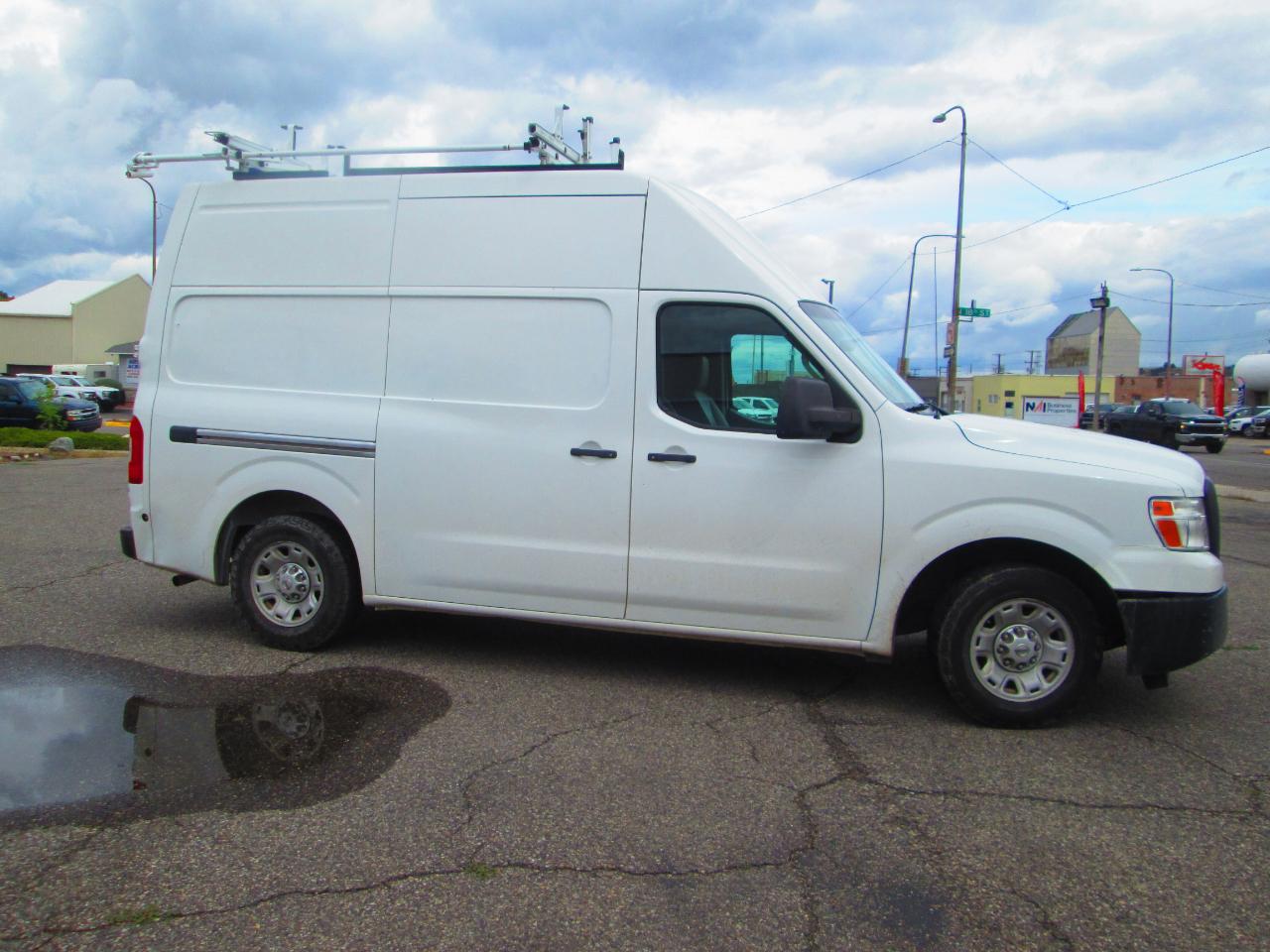 Nissan NV Fleet High Roof 2500 V6 S 2012