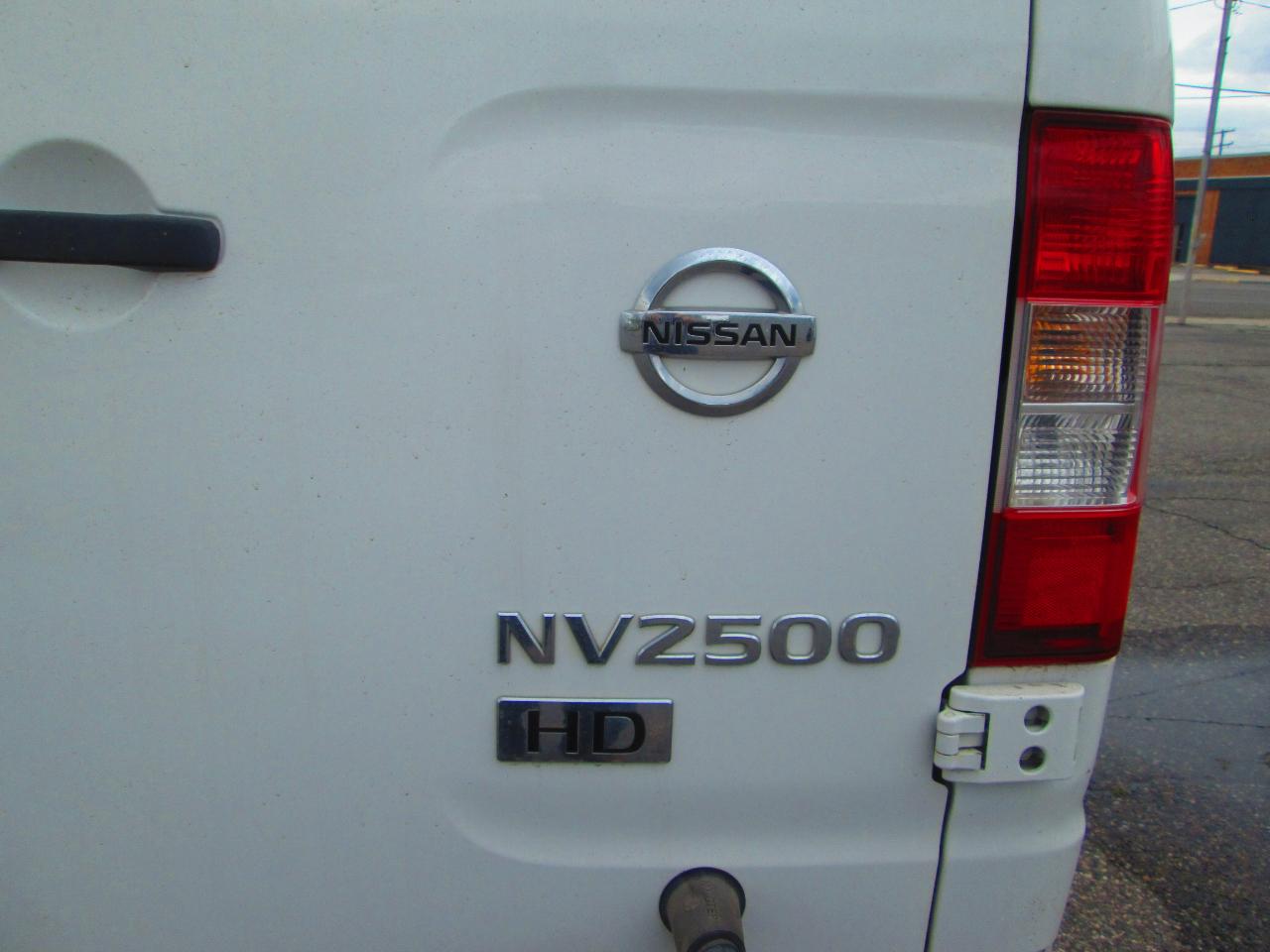 Nissan NV Fleet High Roof 2500 V6 S 2012