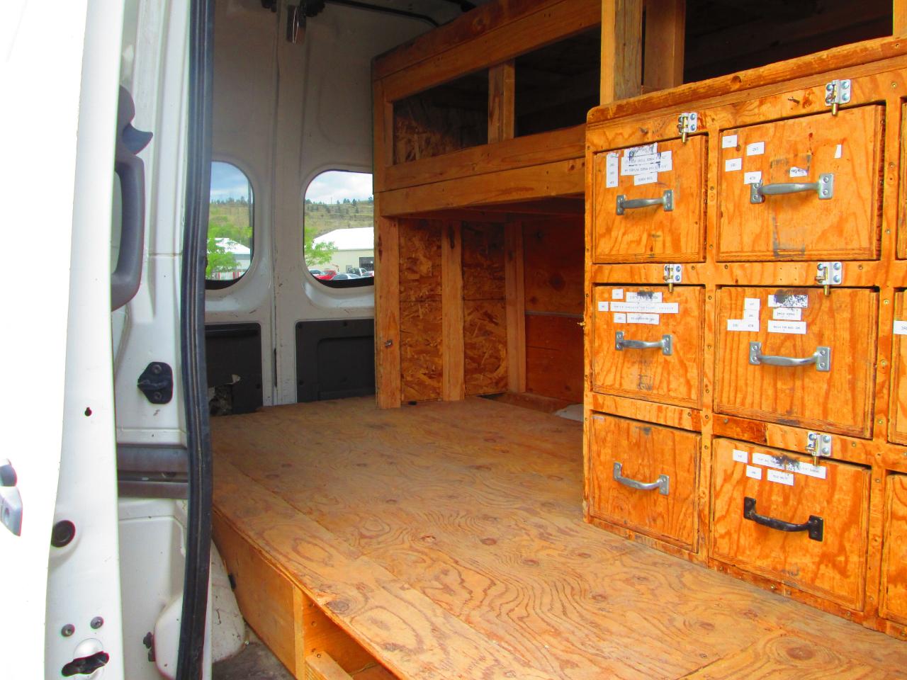 Nissan NV Fleet High Roof 2500 V6 S 2012