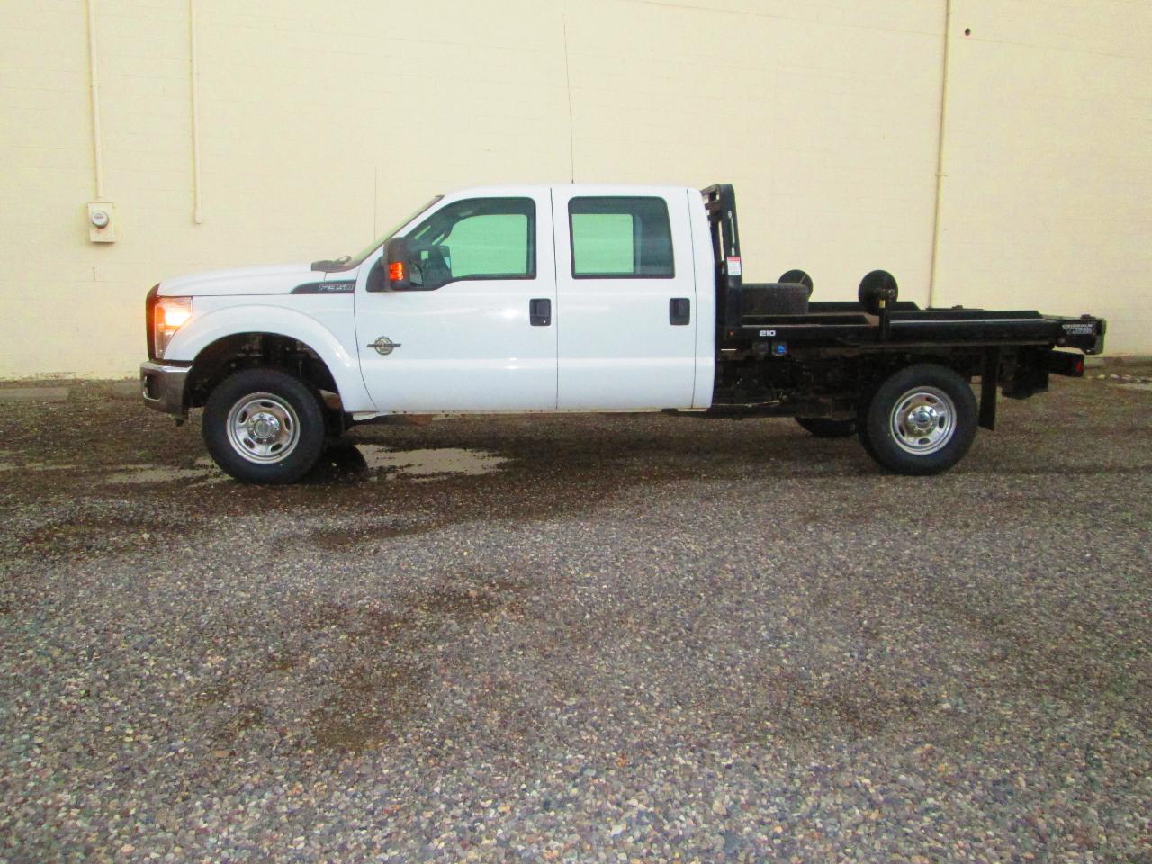 Ford Super Duty F-350 SRW 4WD Crew Cab 172" XL 2012