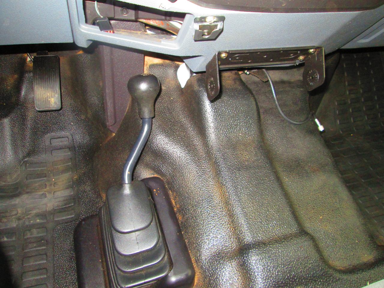 Ford Super Duty F-350 SRW 4WD Crew Cab 172" XL 2012