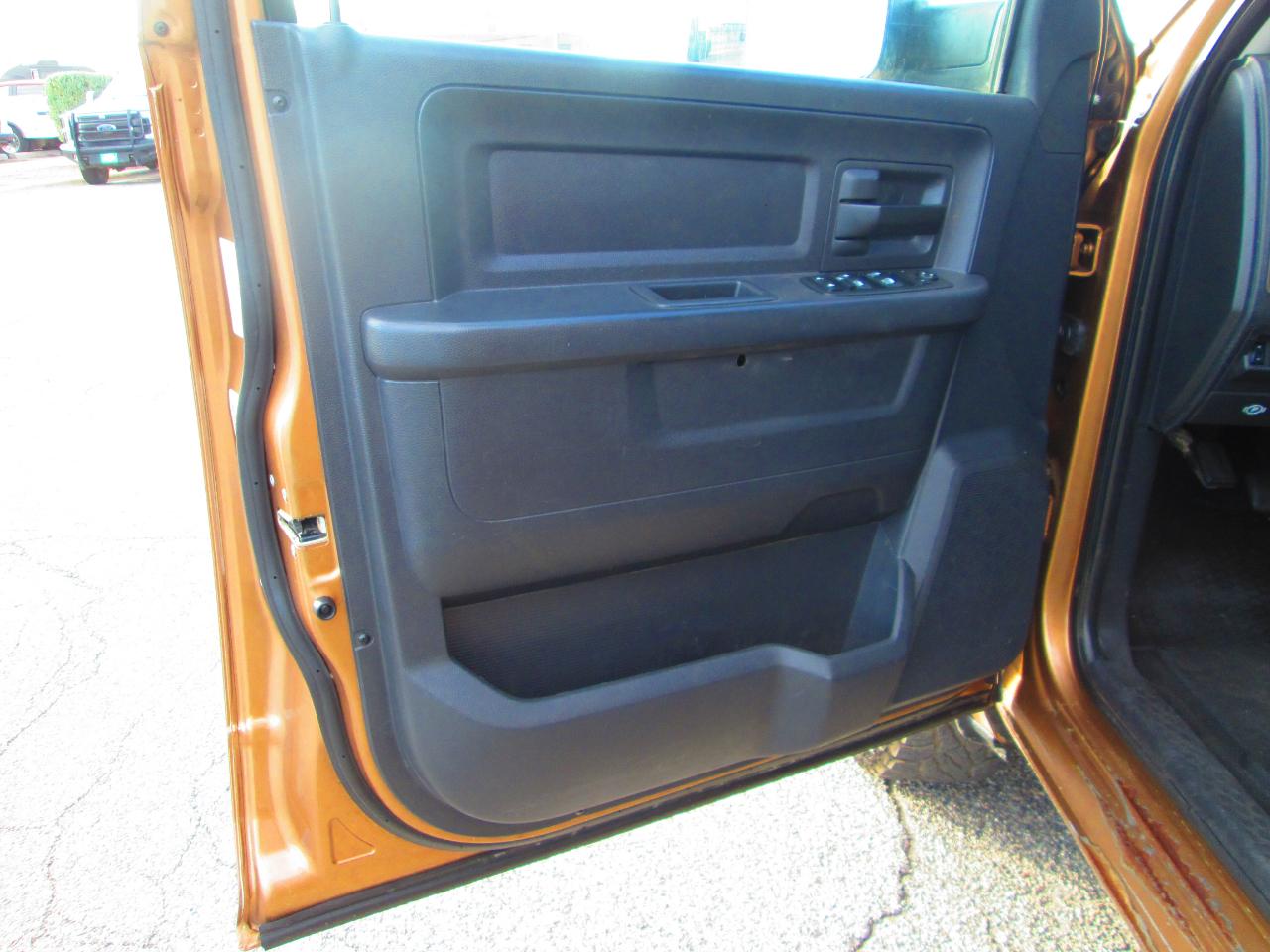 RAM 3500 4WD Crew Cab 169" ST 2012