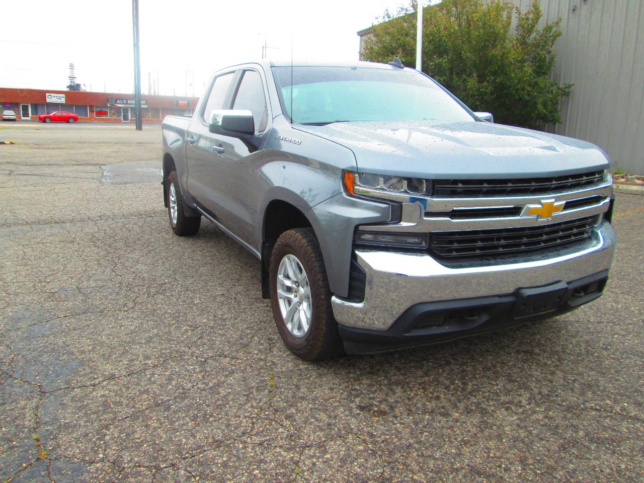 Chevrolet Silverado 1500 4WD Crew Cab 147" LT 2020