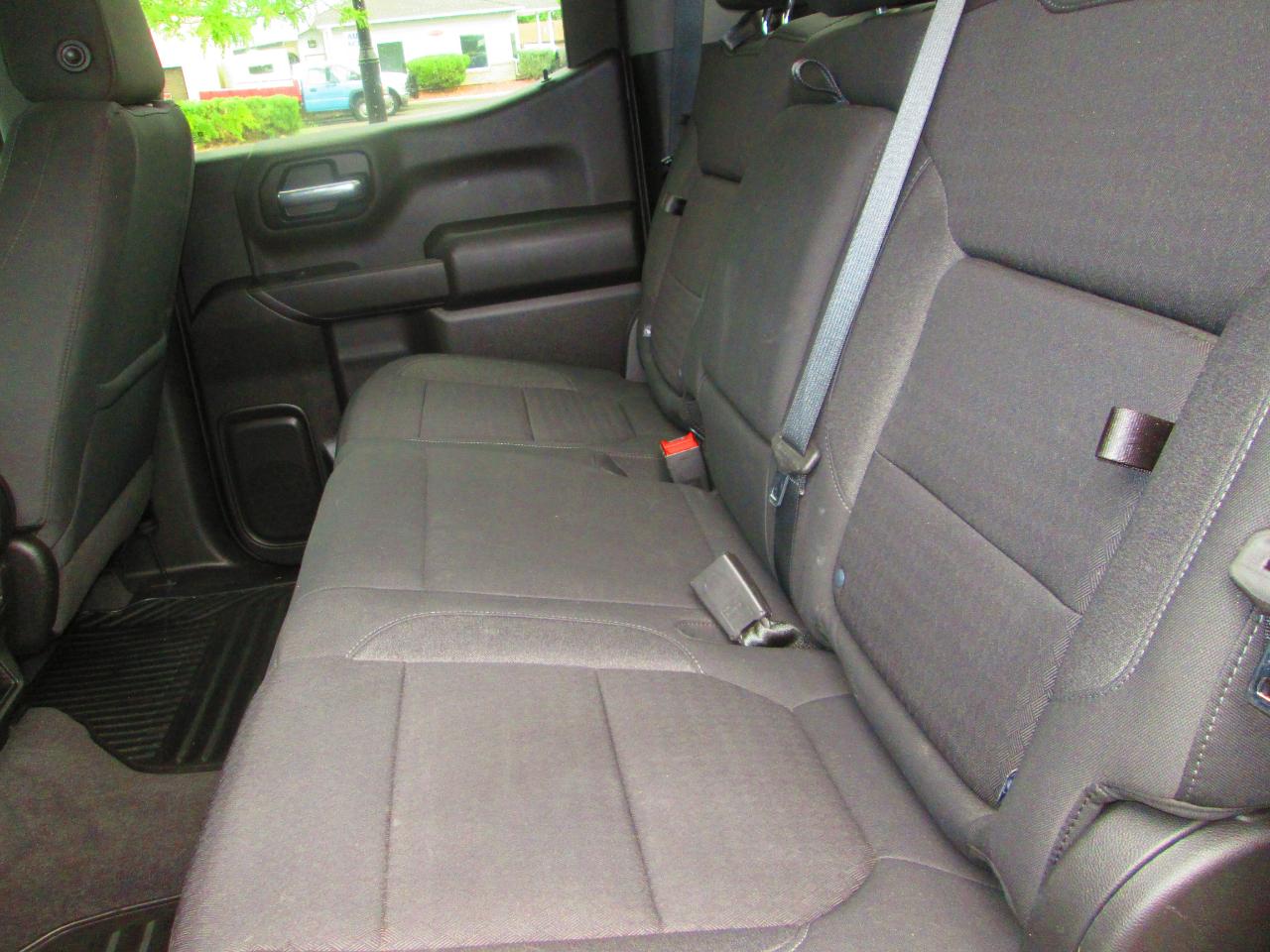 Chevrolet Silverado 1500 4WD Crew Cab 147" LT 2020