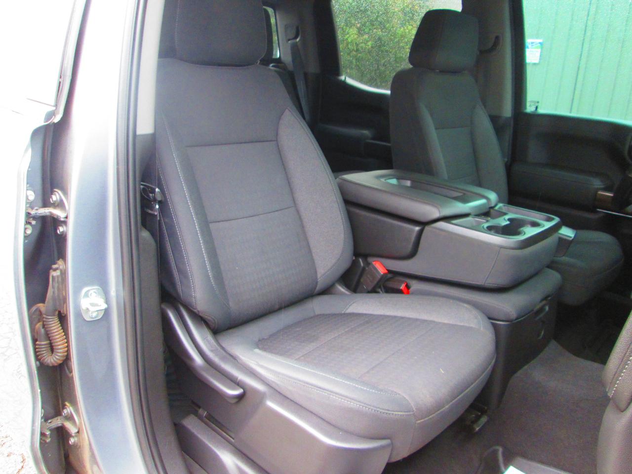Chevrolet Silverado 1500 4WD Crew Cab 147" LT 2020
