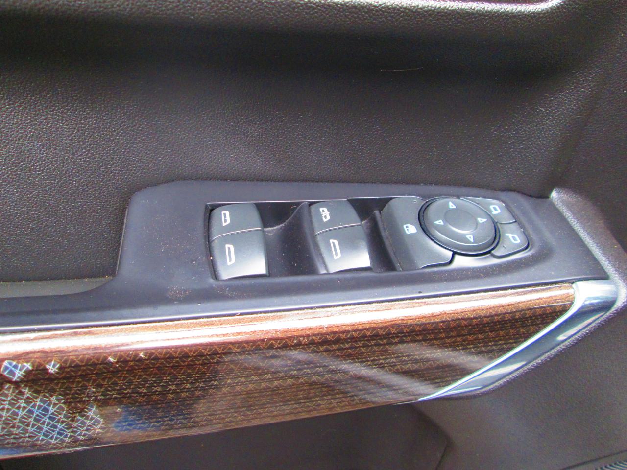 Chevrolet Silverado 1500 4WD Crew Cab 147" LT 2020
