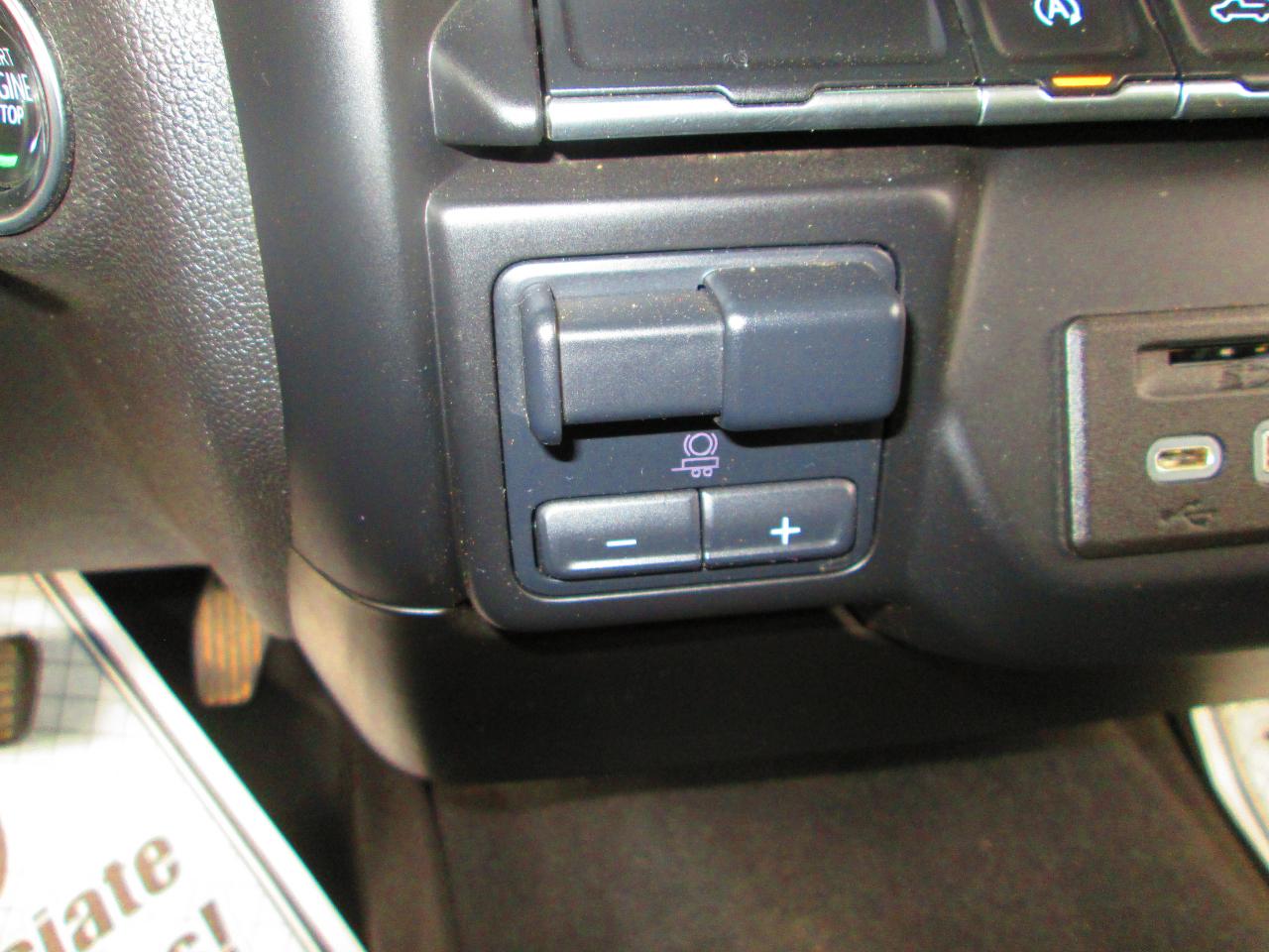 Chevrolet Silverado 1500 4WD Crew Cab 147" LT 2020