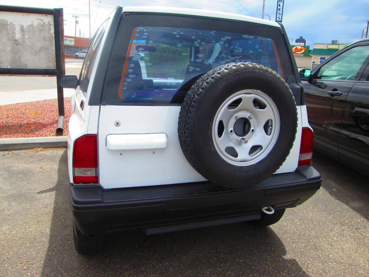 Geo Tracker 2dr Convertible 4WD 1993