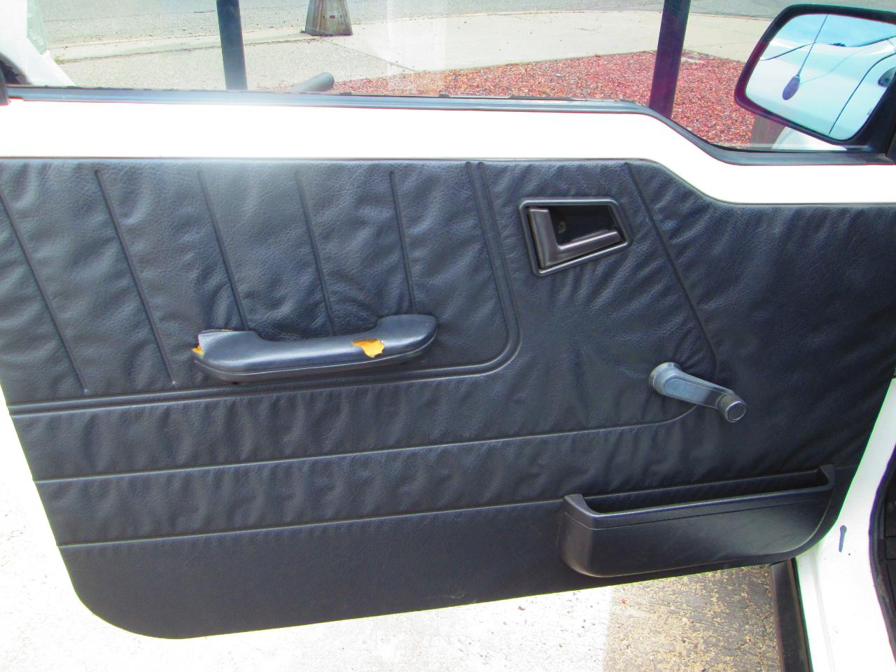 Geo Tracker 2dr Convertible 4WD 1993