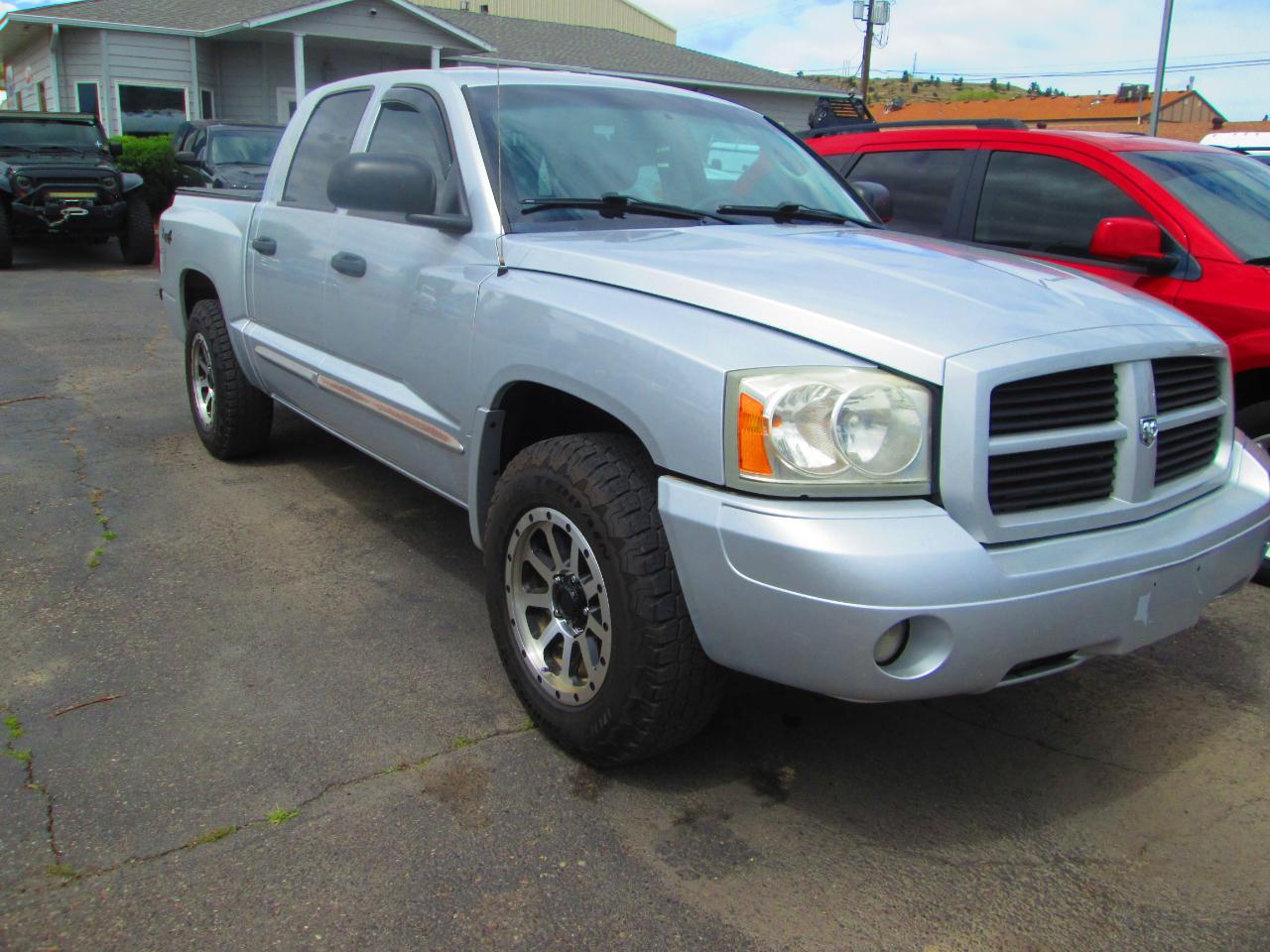 Dodge Dakota 4dr Quad Cab 131 4WD Laramie 2006