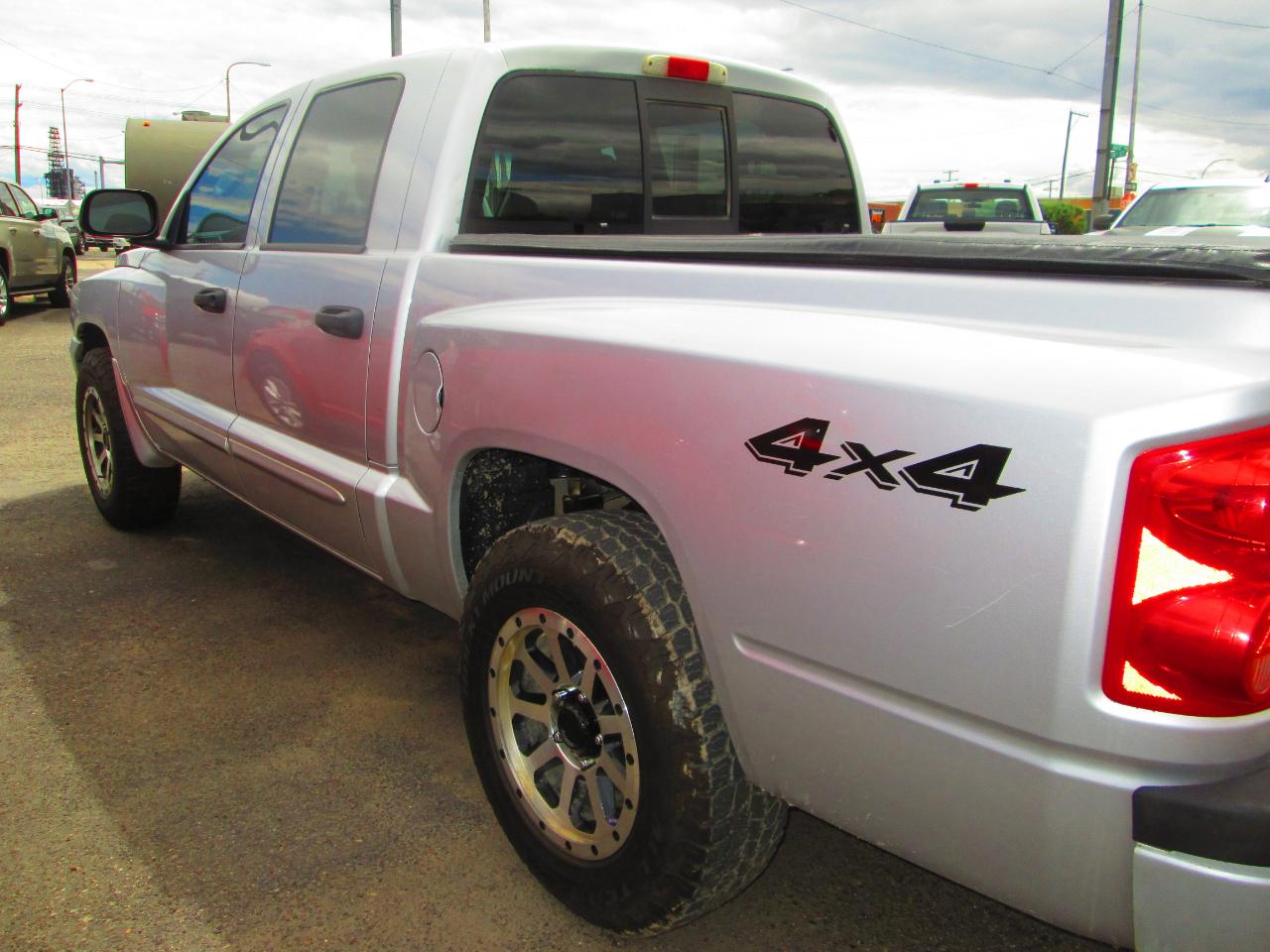 Dodge Dakota 4dr Quad Cab 131 4WD Laramie 2006