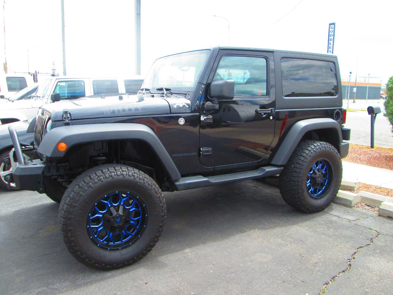 Jeep Wrangler 4WD 2dr Willys Wheeler 2016