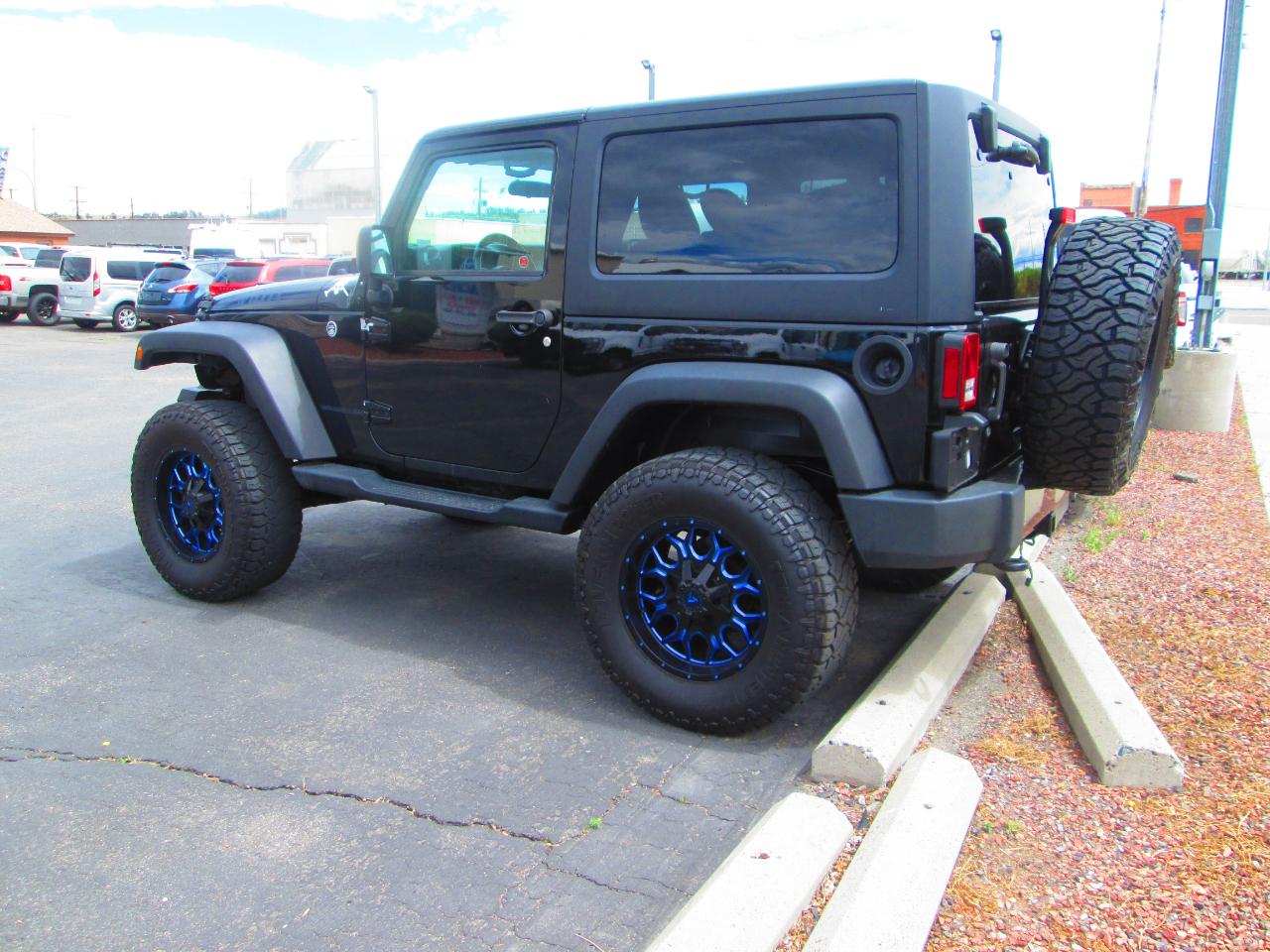 Jeep Wrangler 4WD 2dr Willys Wheeler 2016