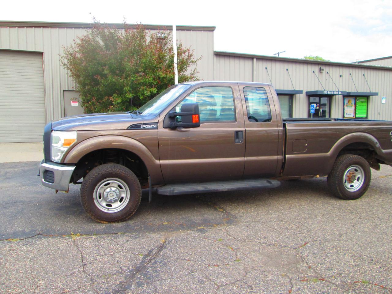 Ford Super Duty F-250 SRW 4WD SuperCab 158" XL 2015