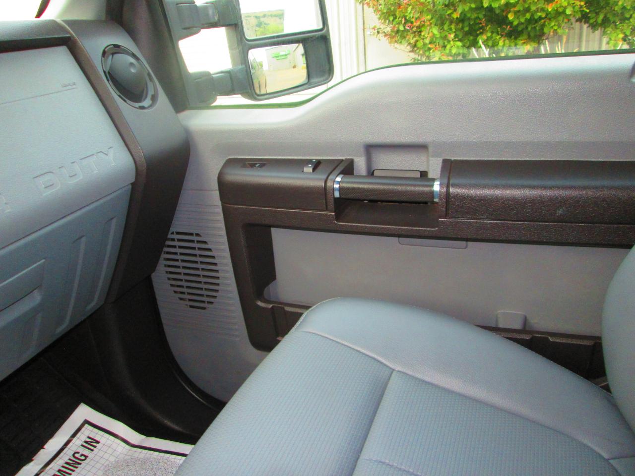 Ford Super Duty F-250 SRW 4WD SuperCab 158" XL 2015