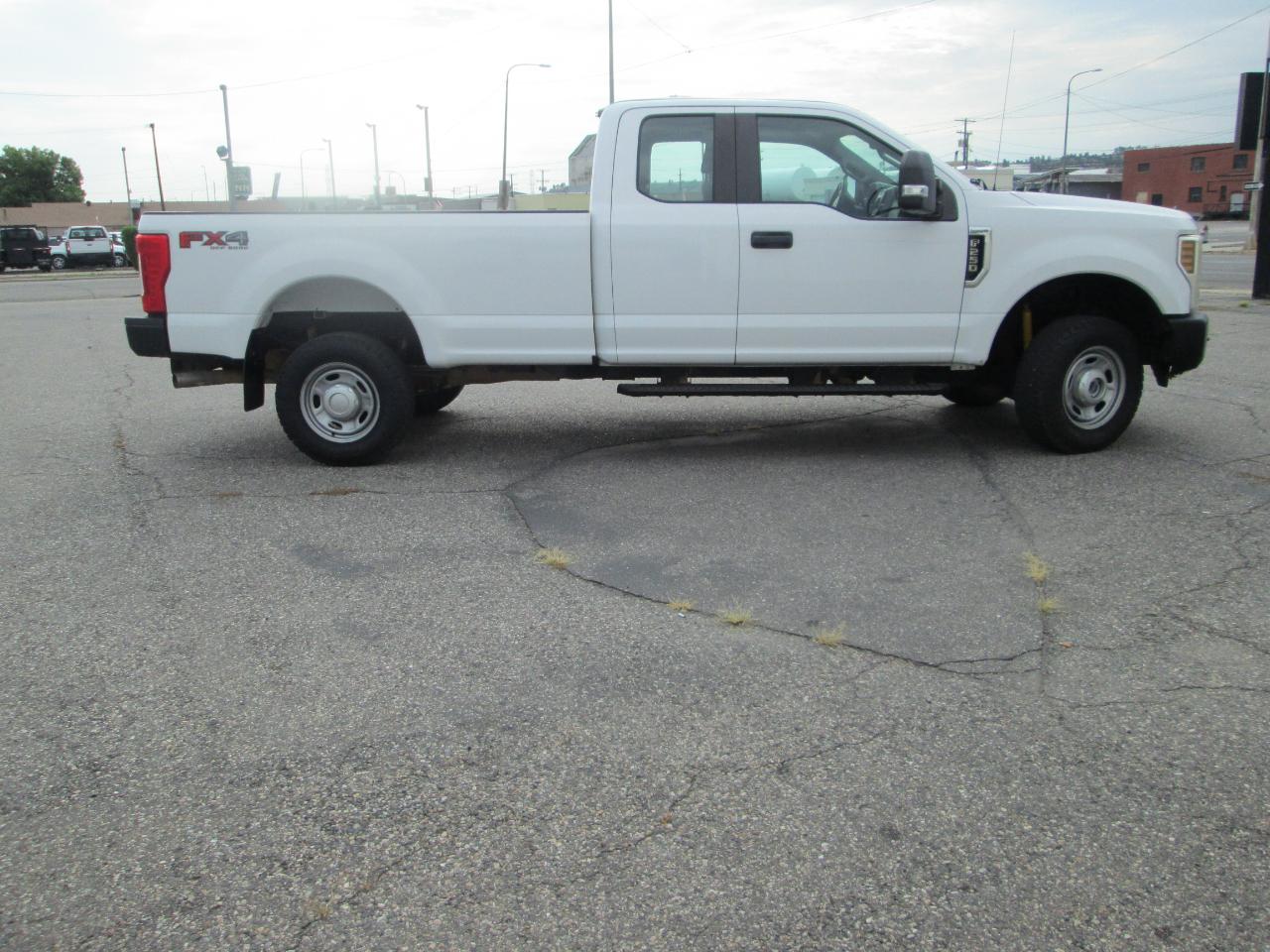 Ford Super Duty F-250 SRW XL 4WD SuperCab 8' Box 2019