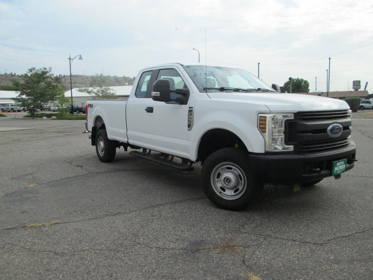 Ford Super Duty F-250 SRW XL 4WD SuperCab 8' Box 2019